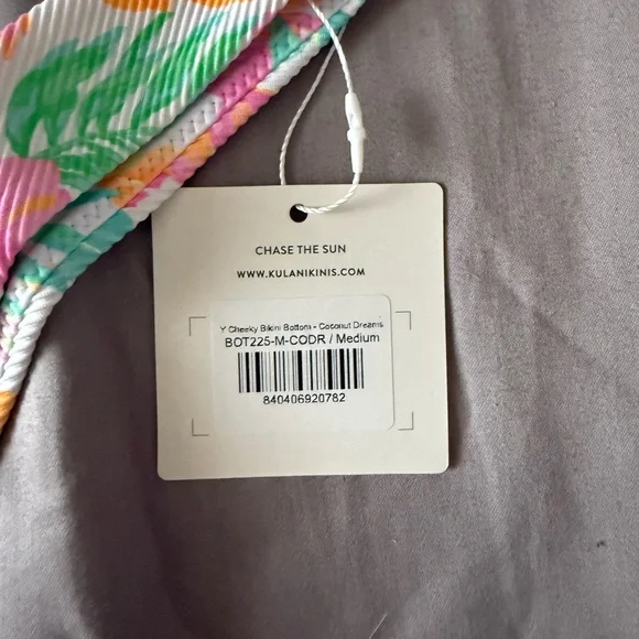Kulani Kinis Y Cheeky Bikini Bottoms Size Medium NWT Coconut Dreams - Picture 6 of 6